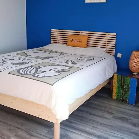 Avec Terrasse Et Parking Privatif, Proche Commerces - Fr-1-675-28