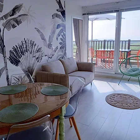 Avec Terrasse Et Parking Privatif, Proche Commerces - Fr-1-675-28 Apartment Wimereux