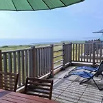 Avec Terrasse Et Parking Privatif, Proche Commerces - Fr-1-675-28 Appartement Wimereux