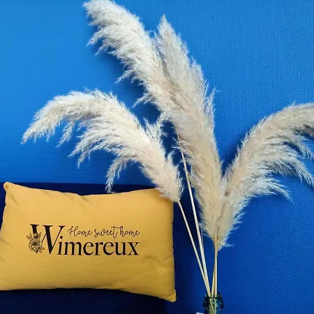 Avec Terrasse Et Parking Privatif, Proche Commerces - Fr-1-675-28