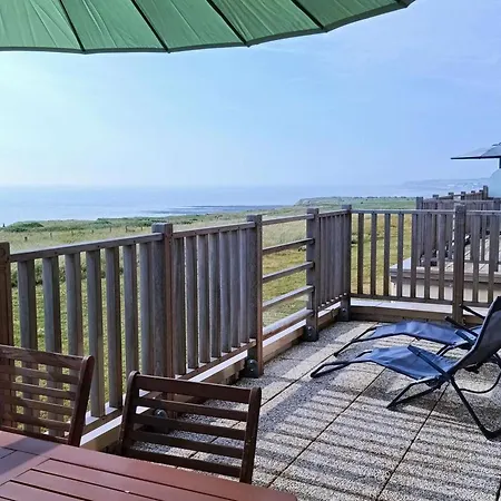 Avec Terrasse Et Parking Privatif, Proche Commerces - Fr-1-675-28 Apartmán Wimereux