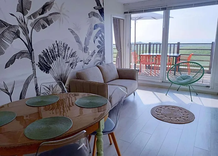 Avec Terrasse Et Parking Privatif, Proche Commerces - Fr-1-675-28 Apartment Wimereux